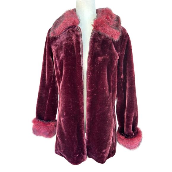 Dennis Basso Velour Faux Fur Coat Coquette Glam Small Red Cozy Goth Holiday Cozy - Picture 10 of 13